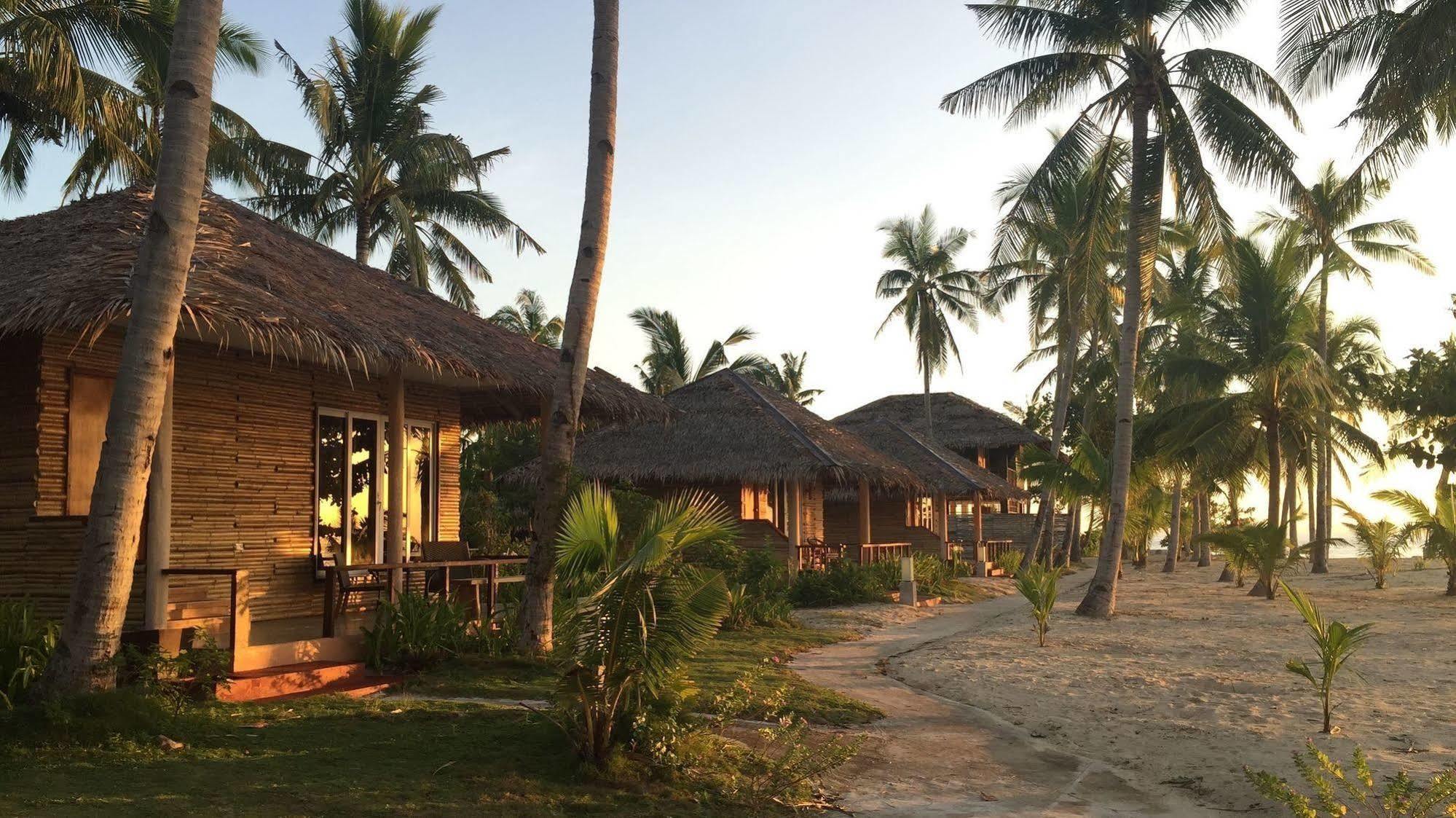 Kota Beach Resort Santa Fe  Exteriér fotografie